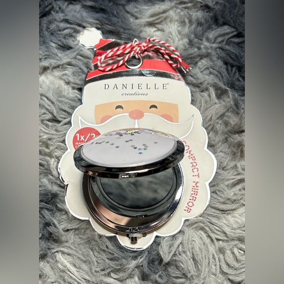 DANIELLE Creations Holiday Glitter Compact Mirror - Picture 4 of 6